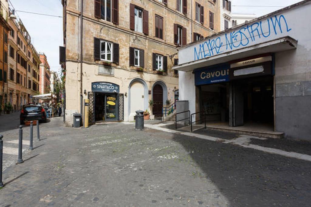 Casa Vacanze Colosseum By Alice Rome Bagian luar foto