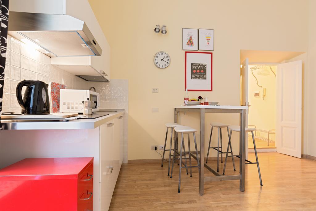 Casa Vacanze Colosseum By Alice Rome Bagian luar foto