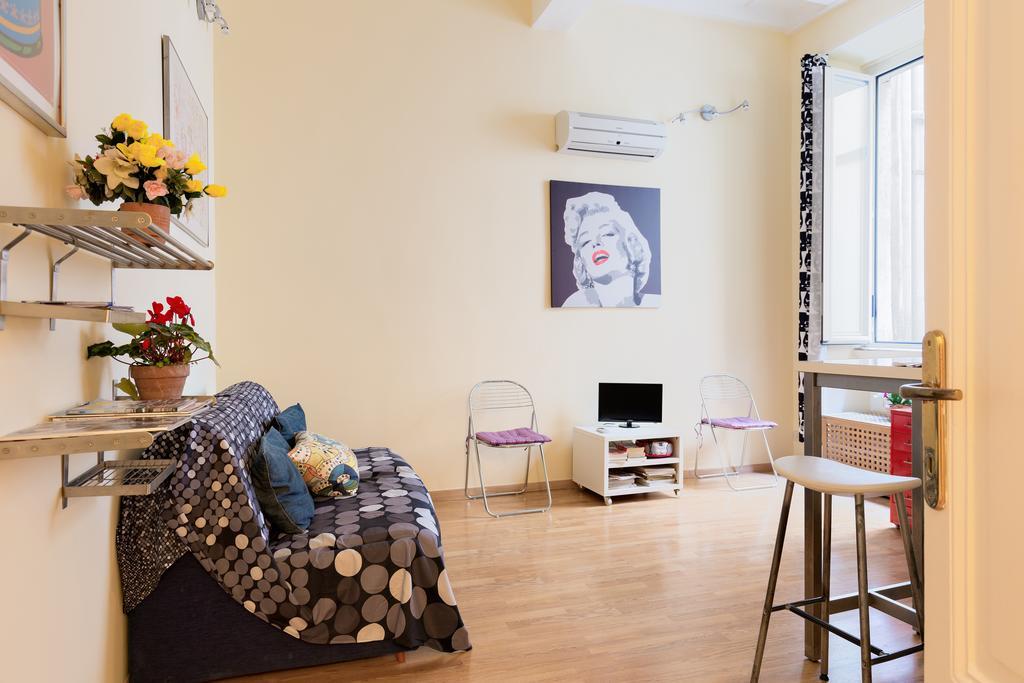 Casa Vacanze Colosseum By Alice Rome Bagian luar foto