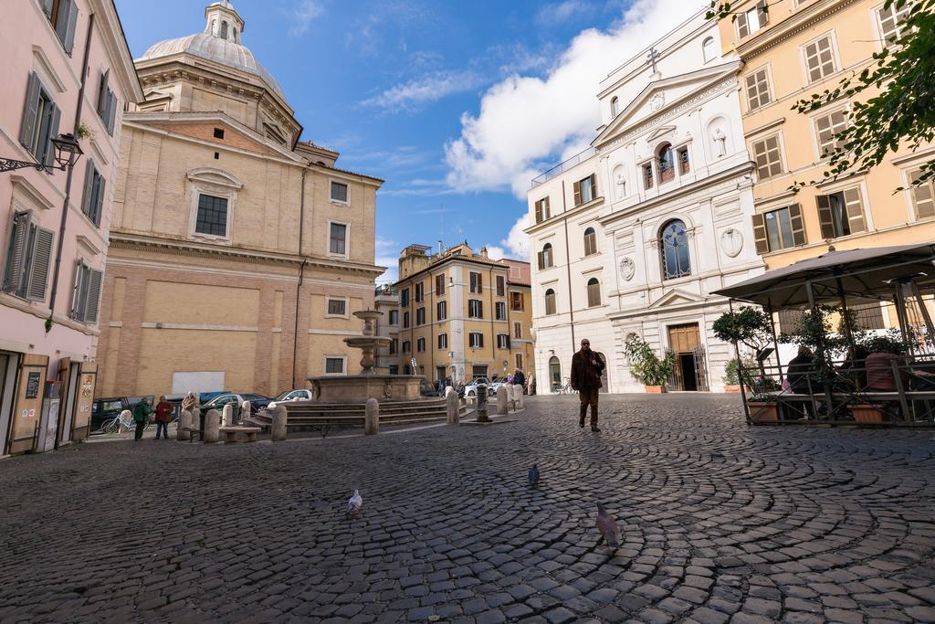 Casa Vacanze Colosseum By Alice Rome Bagian luar foto