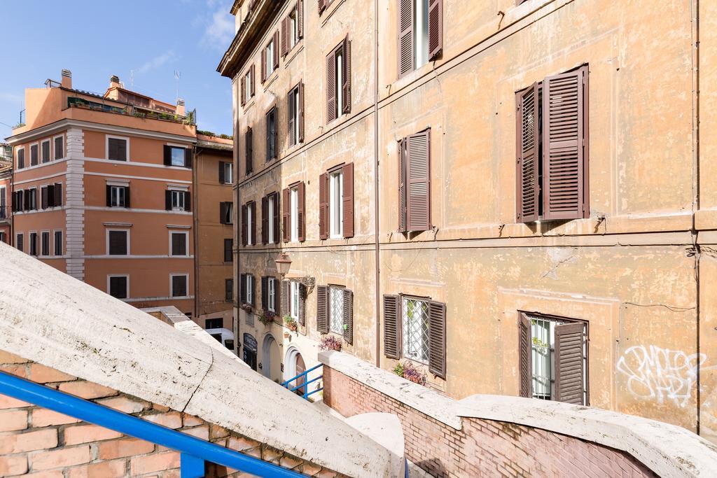 Casa Vacanze Colosseum By Alice Rome Bagian luar foto